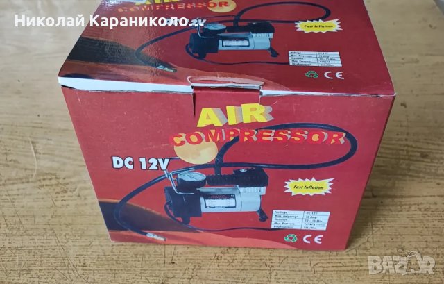 Продавам автомобилен компресор за гуми на 12v, снимка 1 - Аксесоари и консумативи - 48832240