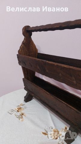 Старинна дървена стойка за вестници в отлично състояние. , снимка 2 - Декорация за дома - 45785071