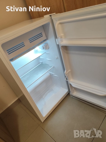 Хладилник Crown energy class E, снимка 2 - Хладилници - 52556719