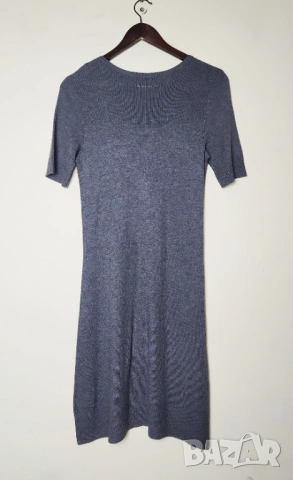 Трикотажна рокля Calvin Klein сива, снимка 2 - Рокли - 54137498