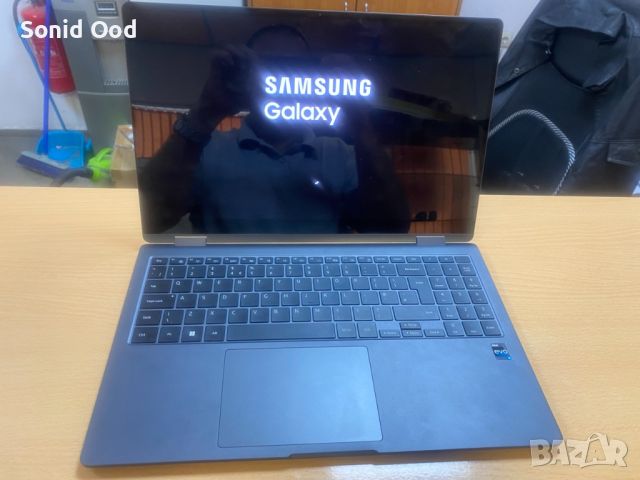 Лаптоп samsung book 3 360 np750qfg-ka2uk, снимка 1 - Лаптопи за работа - 46184051