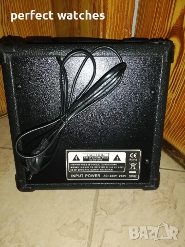 Електрическа китара Power Play с кубе и свързващ аудио кабел , снимка 11 - Китари - 52389404