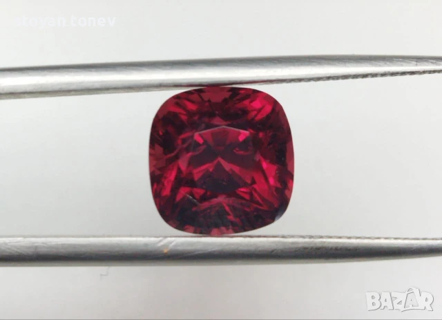 Първокласен чеврен шпинел от Мианмар 2.96кт! Сертифициран!