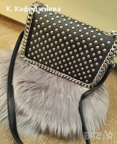 Дамска чанта, снимка 2 - Чанти - 52423403