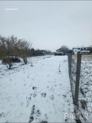 Продава се къща с двор – с. Славеево, обл. Добрич, снимка 4 - Вили - 53156909