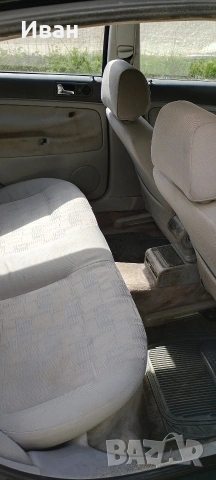 VW Passat B5 1.9 TDI Седан + 2 комплекта гуми с джанти, снимка 9 - Автомобили и джипове - 54189545