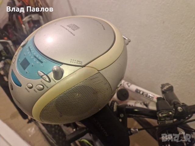 радио , снимка 3 - Радиокасетофони, транзистори - 53135211