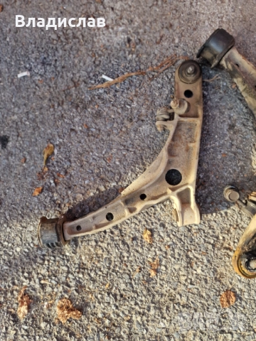 Предни носачи Киа Джойс 2.0 139 коня , снимка 2 - Части - 52244045