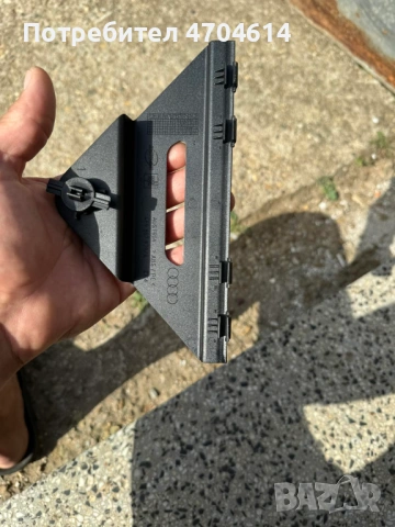 Поставка за авариен труъгълник Ауди А6 Audi A6 само за 10Eur., снимка 2 - Части - 53193714