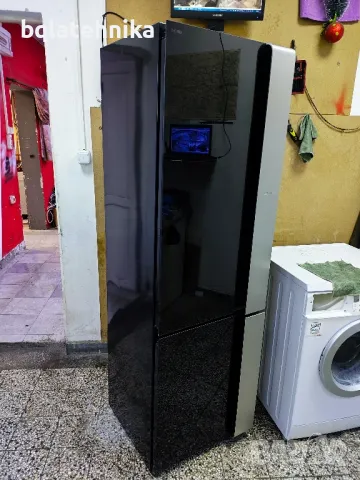 черен хладилник с отделен фризер , снимка 10 - Хладилници - 49936387