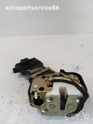 Заден десен заключващ механизъм за врата RHD за Mazda 6 (2002-2007)