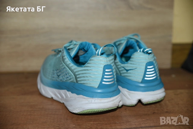 Hoka оригинални маратонки, размер 40 2/3, снимка 4 - Маратонки - 54009274