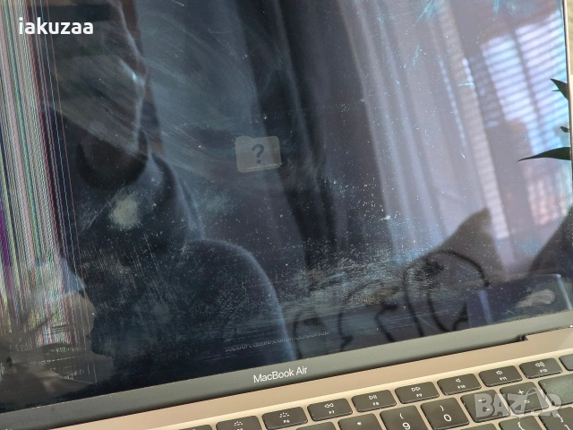 MacBook air 2020 A2179 цял за ремонт, снимка 2 - Лаптопи за игри - 53654972