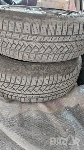 4 броя 215 65 17 зимни гуми Continental WinterContact и Vredestein Wintrac pro, снимка 4 - Гуми и джанти - 51899050