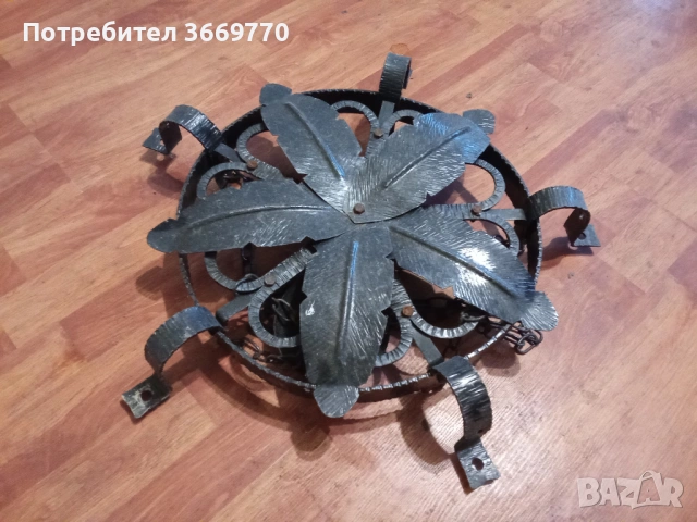 Стар полилей ковано желязо