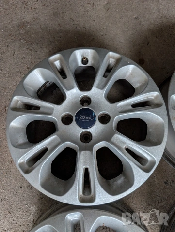 Оригинални алуминиеви джанти Форд 15/4×108, снимка 3 - Гуми и джанти - 53519898