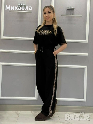 Дамски комплекти Guess - два цвята - 39€, снимка 2 - Спортни екипи - 54215738