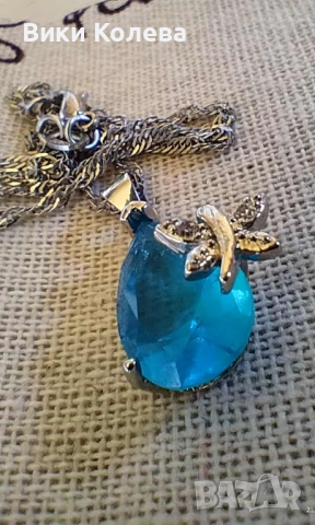 Елегантно колие със син камък и пеперуда, снимка 3 - Колиета, медальони, синджири - 51873154