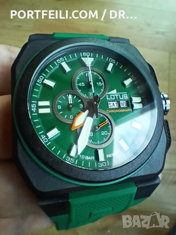 Нов Хронограф Lotus с карбонова каса, 100м, MIYOTA Serie OS, снимка 2 - Мъжки - 54051991