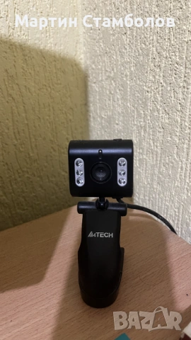 Комплект компютърни аксесоари | Монитор Samsung, тонколони Logitech, камера и клавиатура, снимка 6 - Друга електроника - 53382784