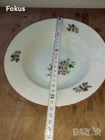 Български порцелан чиния цветя, снимка 5 - Антикварни и старинни предмети - 53267809