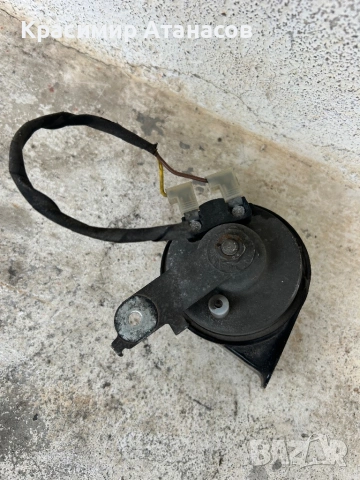 Клаксон ляв за Мерцедес Е-класа W211. , снимка 2 - Аксесоари и консумативи - 53228604