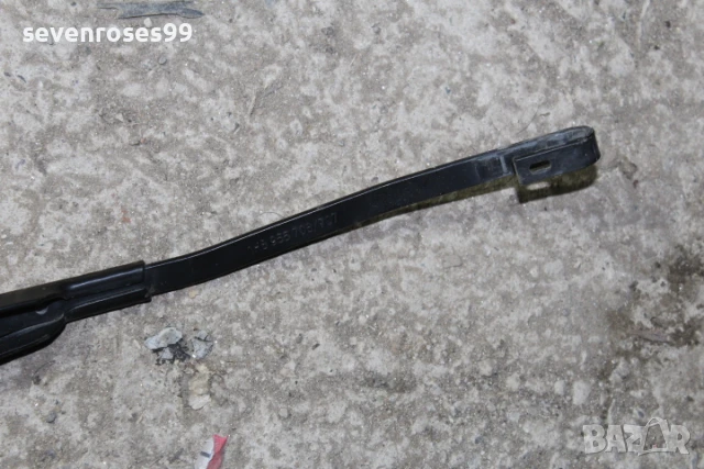 Рамо задна чистачка Фолксваген Голф 3 комби 1.9 tdi 90hp VW Golf 3  1H6955706, снимка 6 - Части - 50855029