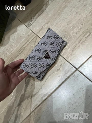 Портфейли Guess , снимка 2 - Портфейли, портмонета - 52436359