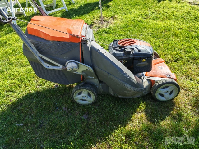 Бензинова самоходна косатка за трева Husqvarna, снимка 4 - Градинска техника - 54107211