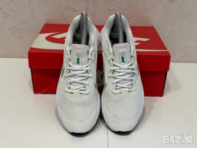 Дамски маратонки Nike Revolution 6 | 37,5, снимка 3 - Маратонки - 53363900