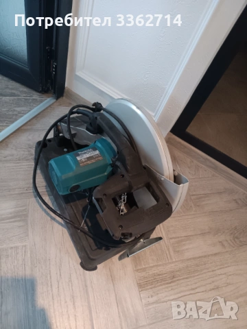 Продавам оригинален циркуляр за метал Макита М2402