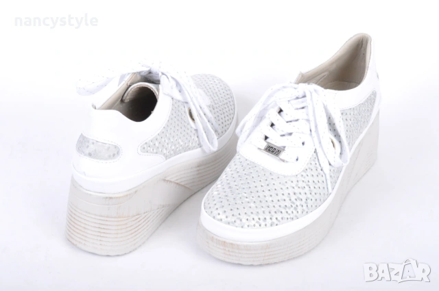 НОВО! Бели дамски обувки на платформа, снимка 3 - Дамски ежедневни обувки - 53947950