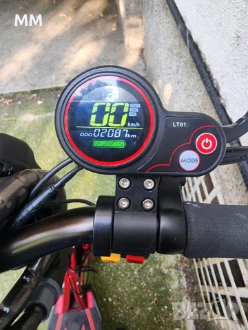 Електричеста тротинетка Kaabo Mantis 10 , снимка 3 - Други спортове - 51425257