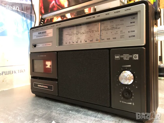 GRUNDIG RR220, снимка 10 - Радиокасетофони, транзистори - 47358927