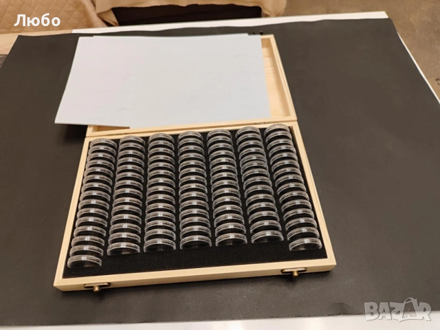  Дървена кутия за 100 бр. монети с капсули и уплътнители, снимка 4 - Нумизматика и бонистика - 49502896