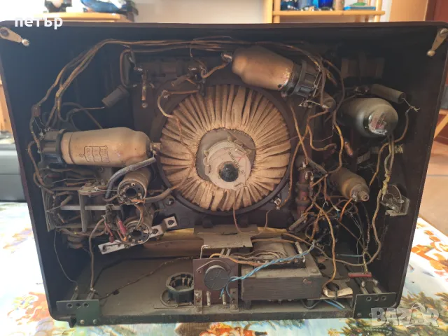 Бакелитено радио Филипс Матадор 2, снимка 9 - Радиокасетофони, транзистори - 49960751