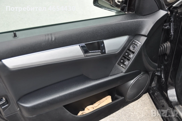 MERCEDES- BENZ C 250-4x4 7G, снимка 11 - Автомобили и джипове - 52463638