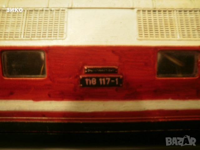 влакче Piko/Gützold BR118 117-1- дизелов локомотив, снимка 4 - Влакчета, самолети, хеликоптери - 53135433