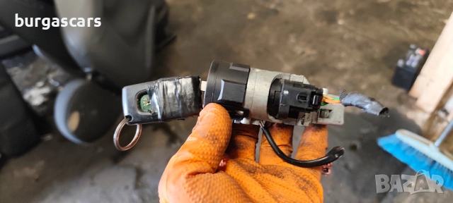 Контактен ключ патрон Citroen C2, снимка 2 - Части - 53903238