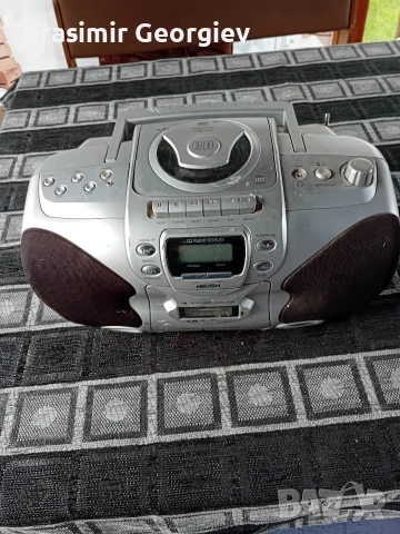 Радиокасетофон с CD Bush -за части или ремонт