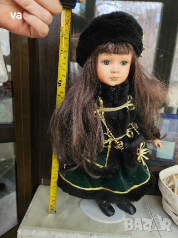 порцеланова кукла