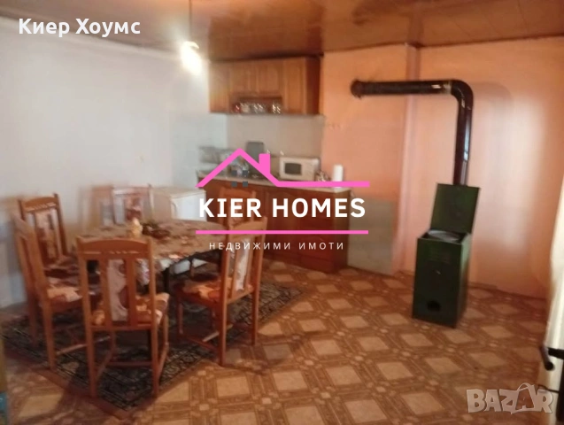 Двуетажна къща в село Динево,обл. Хасково, снимка 12 - Къщи - 54274562