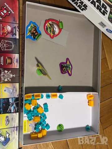 STAR WARS MANDALORIAN BABY YODA MONOPOLY детска игра на немски език монополи , снимка 4 - Образователни игри - 49916171