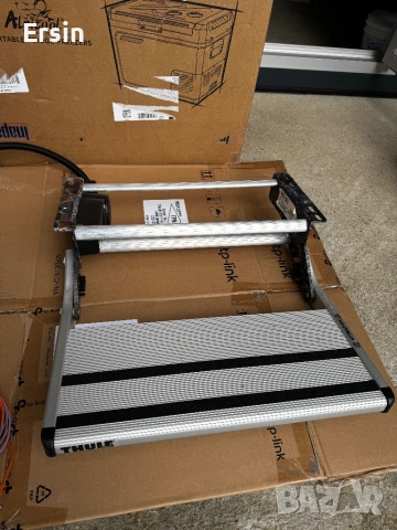 Електрическа Степенка Thule SGL STEEP COMPACT 12V 500 , снимка 12 - Къмпинг мебели - 53403324