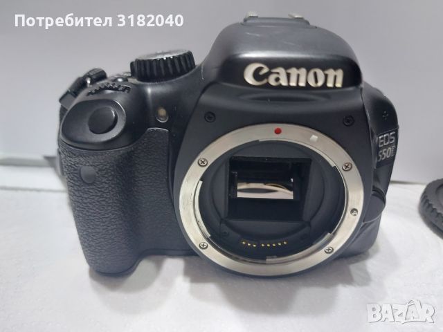 Продавам употребявана фотокамера Canon EOS 550D, снимка 1 - Камери - 46410821