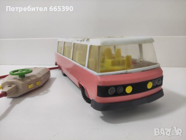 Соц играчка автобус , снимка 1 - Антикварни и старинни предмети - 46644949