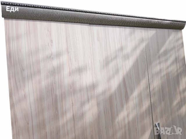 Трикрилен гардероб и легло с ортопедичен матрак, снимка 3 - Спални и легла - 52567902