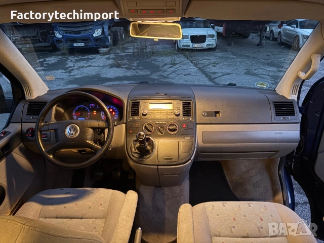 VW T5 Multivan *регистриран*, снимка 8 - Бусове и автобуси - 52789727