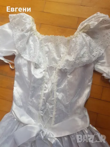 Карнавална рокля, снимка 2 - Детски рокли и поли - 50376260