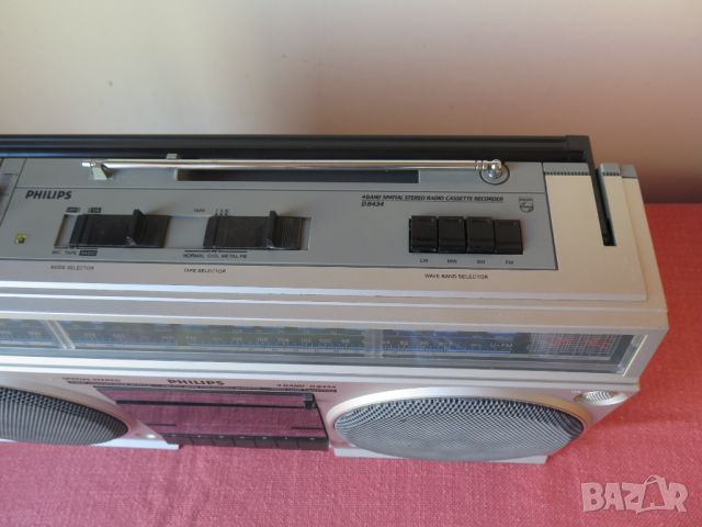 PHILIPS D-8434-радиокасетофон-1982г, снимка 7 - Радиокасетофони, транзистори - 46757067